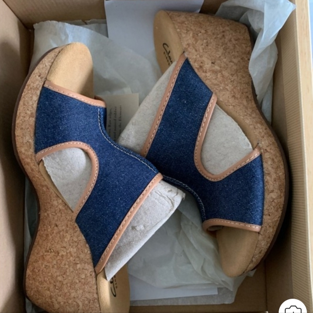 Clarks Cream and Blue Denim Wedge Shoes - Picture 5 of 15